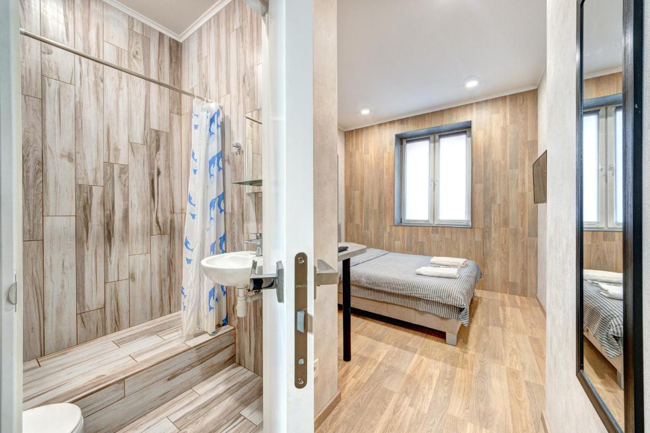 1 Room Apartment Near National Circus เคียฟ ภายนอก รูปภาพ